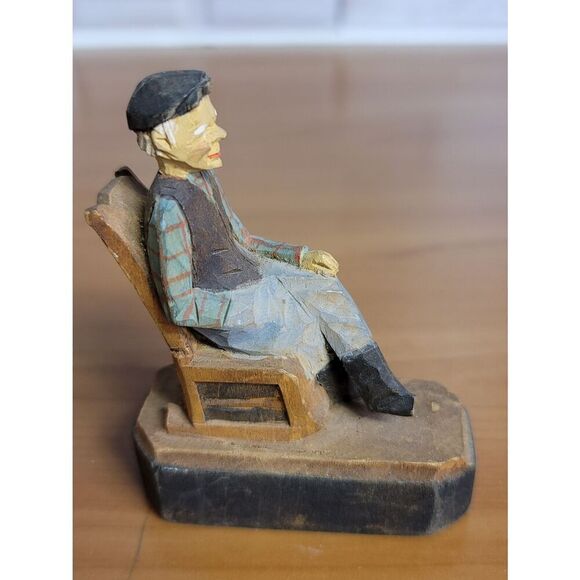 1952 Montreal Wooden Handmade Figurine - Picture 2 of 8